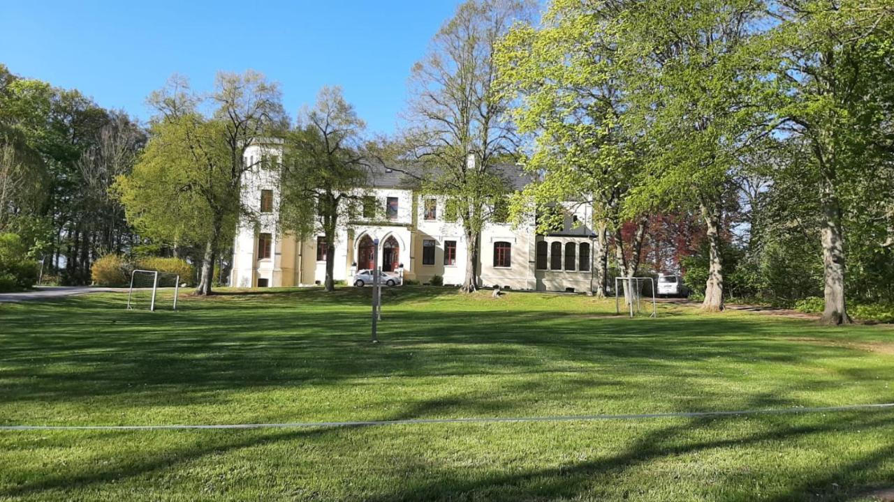 Herrenhaus Harmshagen Testorf-Steinfort Exterior photo